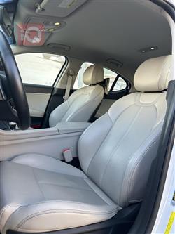 جنسس G70